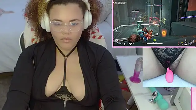 Snapshot of SophiaG125 chatting on February 2025 05:37:01 AM SophiaG125 online show from February 2025 05:37:01 AM