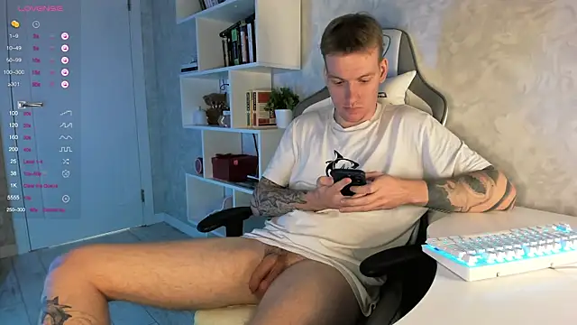 jaffersonlouis online show from March 2025 06:08:02 PM