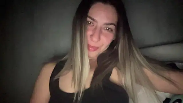 Snapshot of sarrah_rossy chatting on September 2025 09:26:01 PM sarrah rossy online show from September 2025 09:26:01 PM