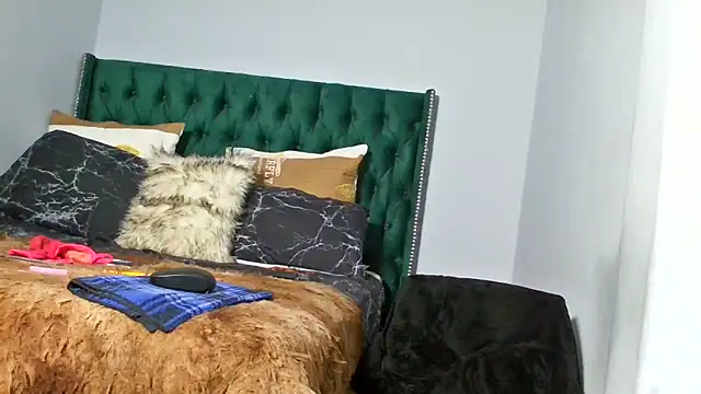 victora3 online show from February 2026 01:33:02 PM