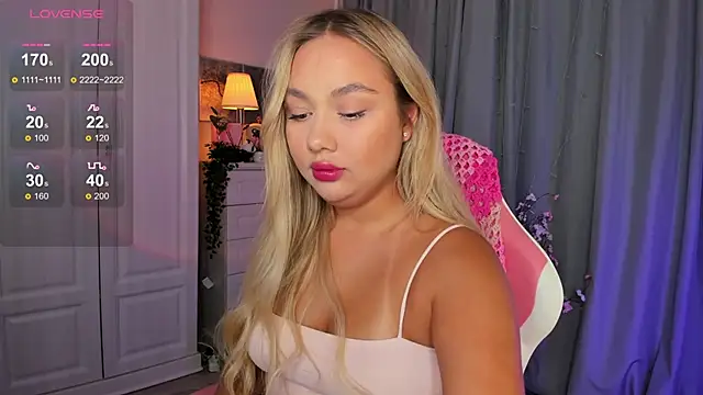  Loneve   online show from October 2025 03:24:02 PM