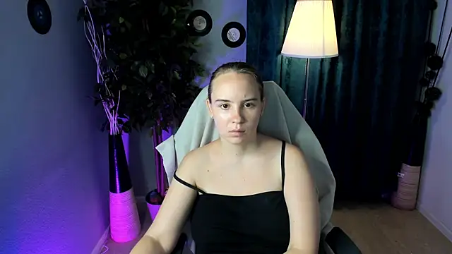 Lika 0ne online show from July 2026 11:49:01 AM