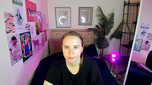 Lika 0ne online show from April 2026 12:09:01 PM