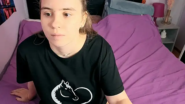 Lika 0ne online show from November 2025 12:26:01 PM