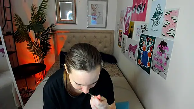 Lika 0ne online show from February 2026 12:07:01 PM