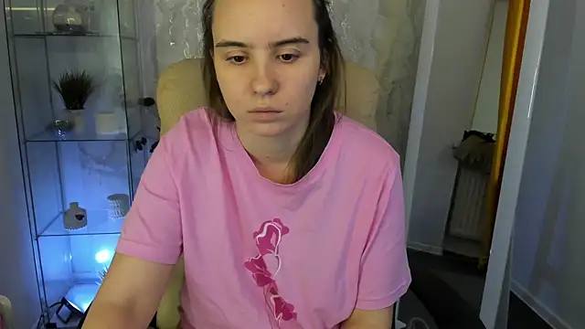 Lika 0ne online show from December 2025 12:15:02 PM