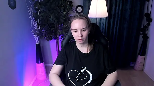 Lika 0ne online show from April 2026 02:47:02 PM