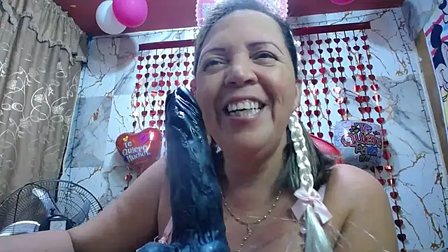 Snapshot of alina_maturehot chatting on February 2026 08:47:01 AM alina maturehot online show from February 2026 08:47:01 AM