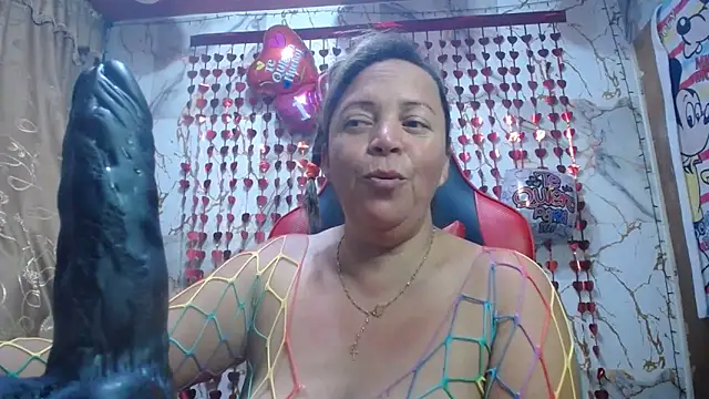 Snapshot of alina_maturehot chatting on February 2026 11:13:02 PM alina maturehot online show from February 2026 11:13:02 PM