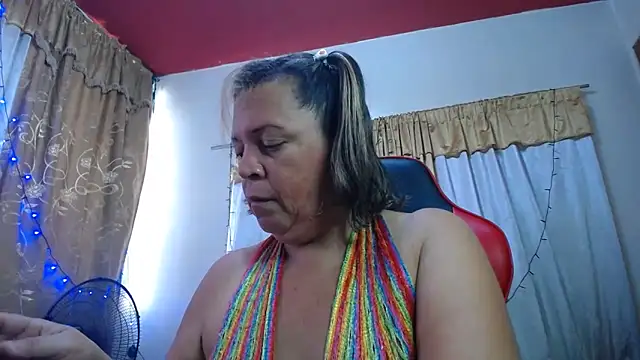 alina maturehot online show from October 2025 01:57:02 PM