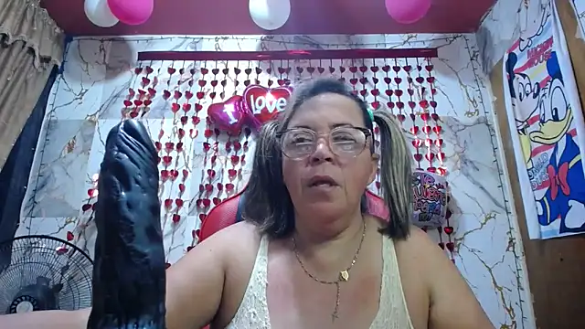 Snapshot of alina_maturehot chatting on February 2026 06:47:01 AM alina maturehot online show from February 2026 06:47:01 AM