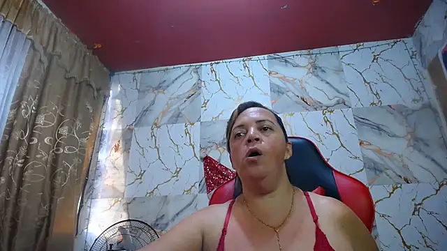 Snapshot of alina_maturehot chatting on January 2026 09:55:02 PM alina maturehot online show from January 2026 09:55:02 PM