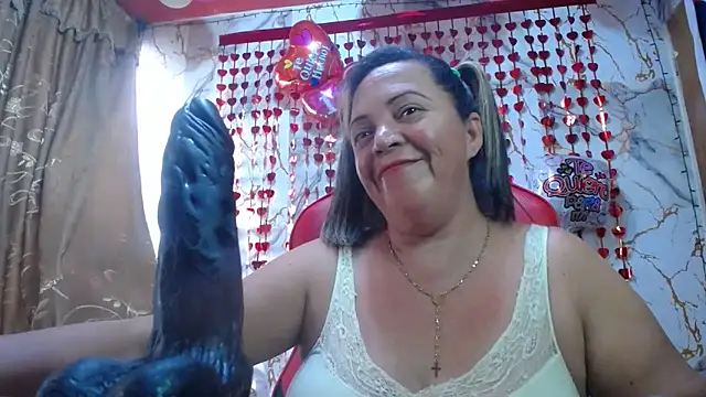 Snapshot of alina_maturehot chatting on February 2026 07:57:02 PM alina maturehot online show from February 2026 07:57:02 PM