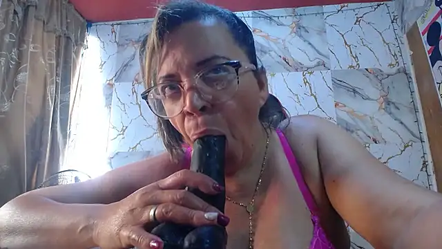 Snapshot of alina_maturehot chatting on January 2026 08:46:02 PM alina maturehot online show from January 2026 08:46:02 PM