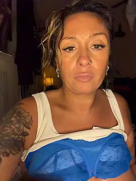 bossyroxy84 online show from October 2025 11:47:01 PM