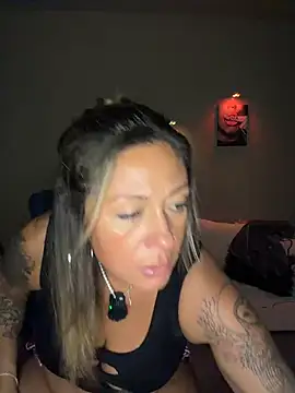 bossyroxy84 online show from November 2025 12:53:02 AM