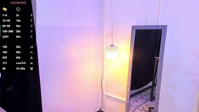 lanna brunette online show from June 2026 12:49:02 PM
