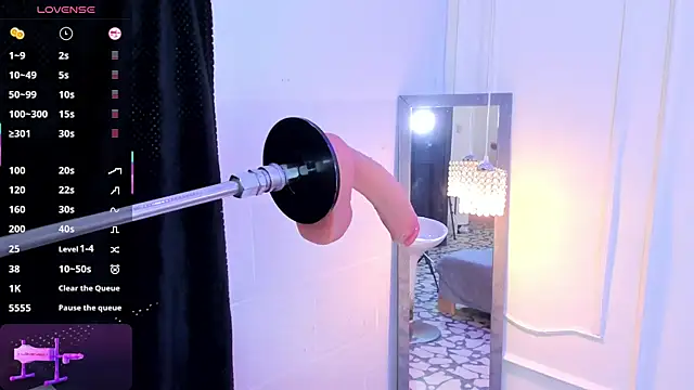 lanna brunette online show from March 2026 01:02:02 PM