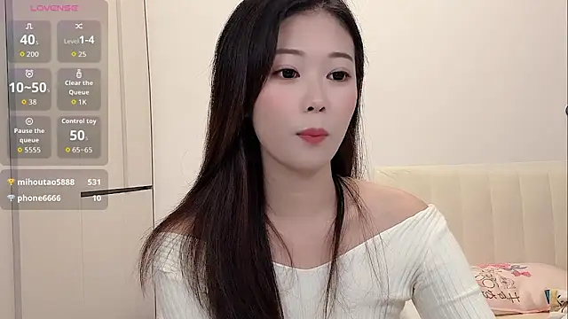 Snapshot of yunyun121 chatting on October 2025 03:01:01 PM yunyun121 online show from October 2025 03:01:01 PM