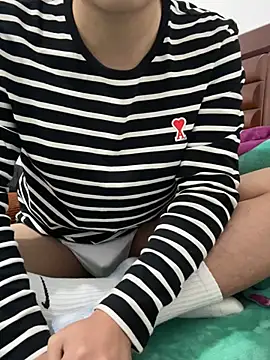 0W00GIGi online show from February 2025 01:22:01 PM