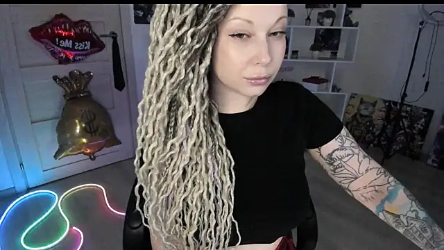 HoneySallyMoore online show from May 2026 08:26:01 PM