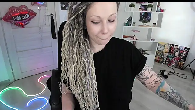 HoneySallyMoore online show from March 2026 02:51:01 PM