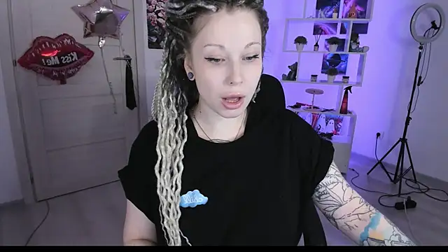 HoneySallyMoore online show from October 2025 03:46:02 PM