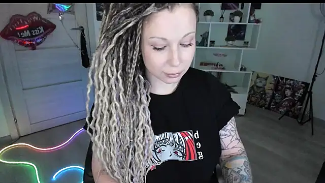 HoneySallyMoore online show from March 2026 06:53:01 PM