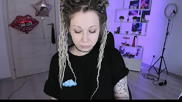 HoneySallyMoore online show from September 2025 12:27:01 PM