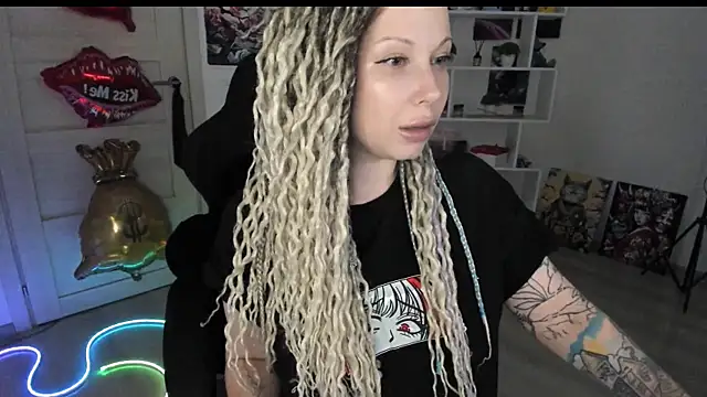 HoneySallyMoore online show from June 2026 06:35:02 PM