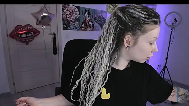 HoneySallyMoore online show from October 2025 07:05:02 PM