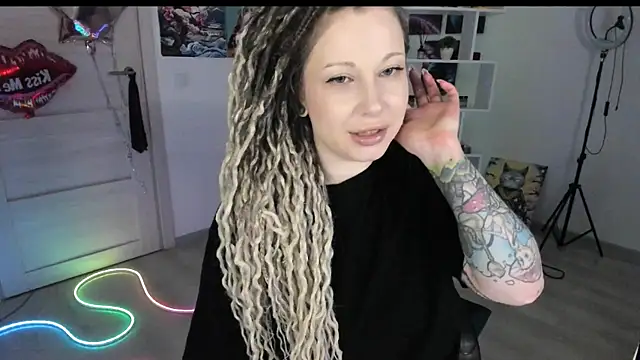 HoneySallyMoore online show from March 2026 07:09:01 PM