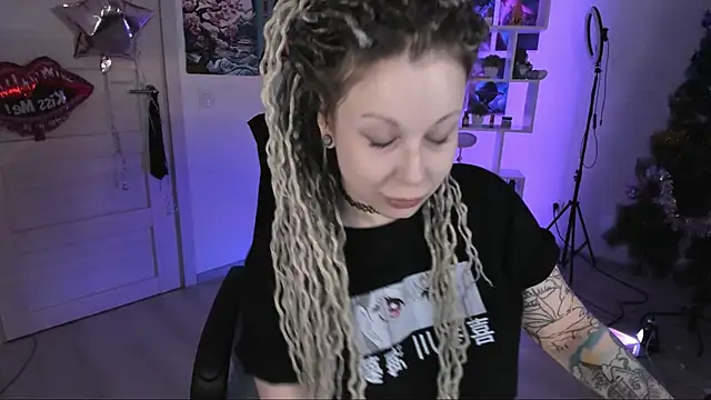 HoneySallyMoore online show from December 2025 12:44:02 AM