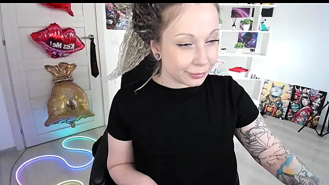 HoneySallyMoore online show from May 2026 03:59:01 PM