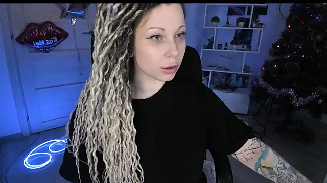 HoneySallyMoore online show from January 2026 07:12:01 PM