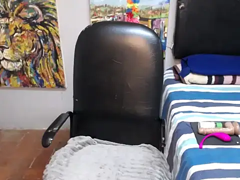 Snapshot of AfricanChinese chatting on November 2025 09:13:01 AM AfricanChinese online show from November 2025 09:13:01 AM