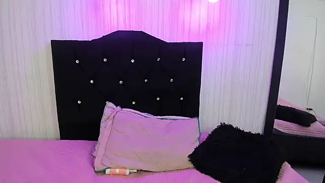 nicky angel1 online show from February 2025 06:33:02 PM