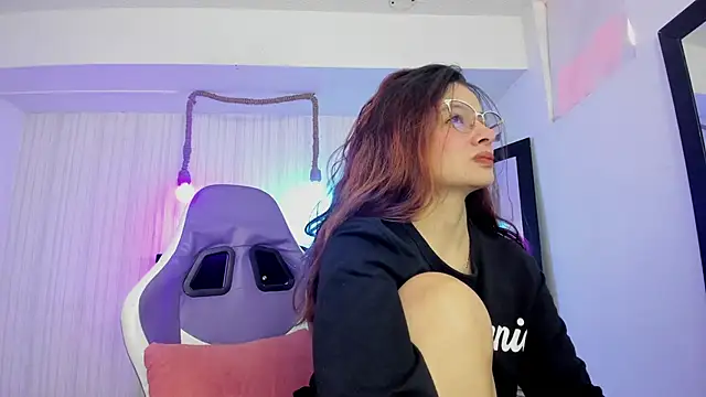 Snapshot of nicky_angel1 chatting on June 2026 08:03:02 PM nicky angel1 online show from June 2026 08:03:02 PM
