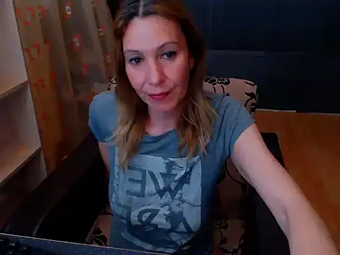 hannaha online show from April 2026 06:42:01 PM