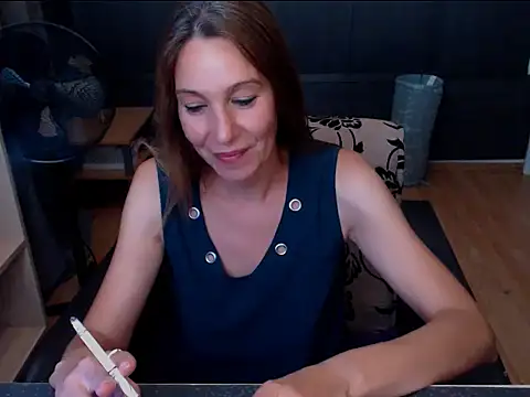 hannaha online show from July 2026 07:32:02 PM