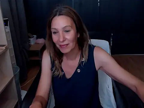 hannaha online show from June 2026 07:46:02 PM