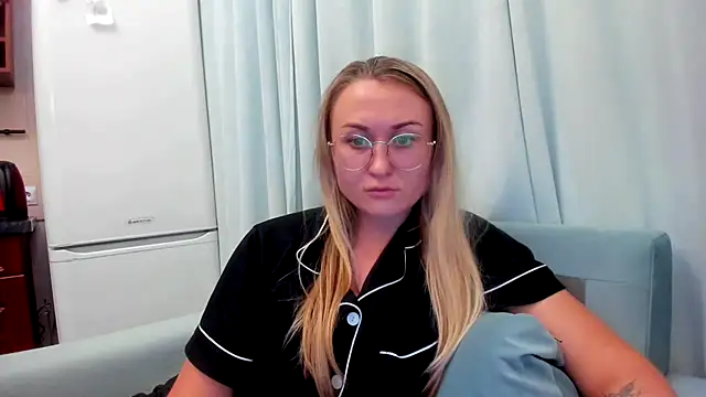 your Goddess Eva online show from September 2025 08:38:01 PM