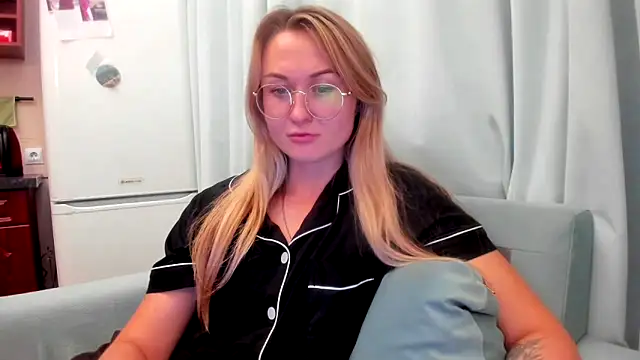 your Goddess Eva online show from October 2025 08:10:02 PM