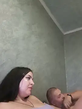 Greta Tamar online show from December 2025 07:12:01 PM