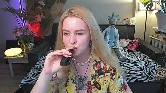 Alexa Pirs online show from July 2026 02:47:02 PM