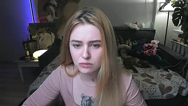 Alexa Pirs online show from April 2026 05:30:01 PM