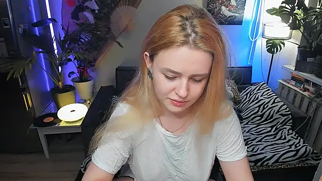 Snapshot of Alexa_Pirs chatting on December 2025 09:14:02 PM Alexa Pirs online show from December 2025 09:14:02 PM