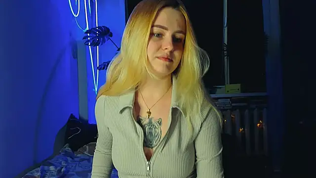 Snapshot of Alexa_Pirs chatting on March 2025 09:14:02 PM Alexa Pirs online show from March 2025 09:14:02 PM