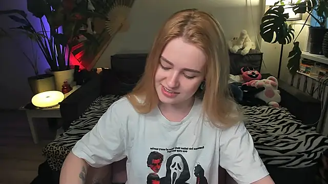 Alexa Pirs online show from March 2026 03:19:02 PM