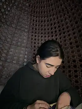 Scarlett-LS online show from October 2025 04:11:02 AM